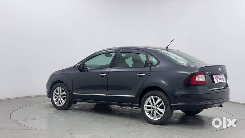 Skoda Rapid 1.5 Tdi Style/1.5 At Style, 2021, Petrol