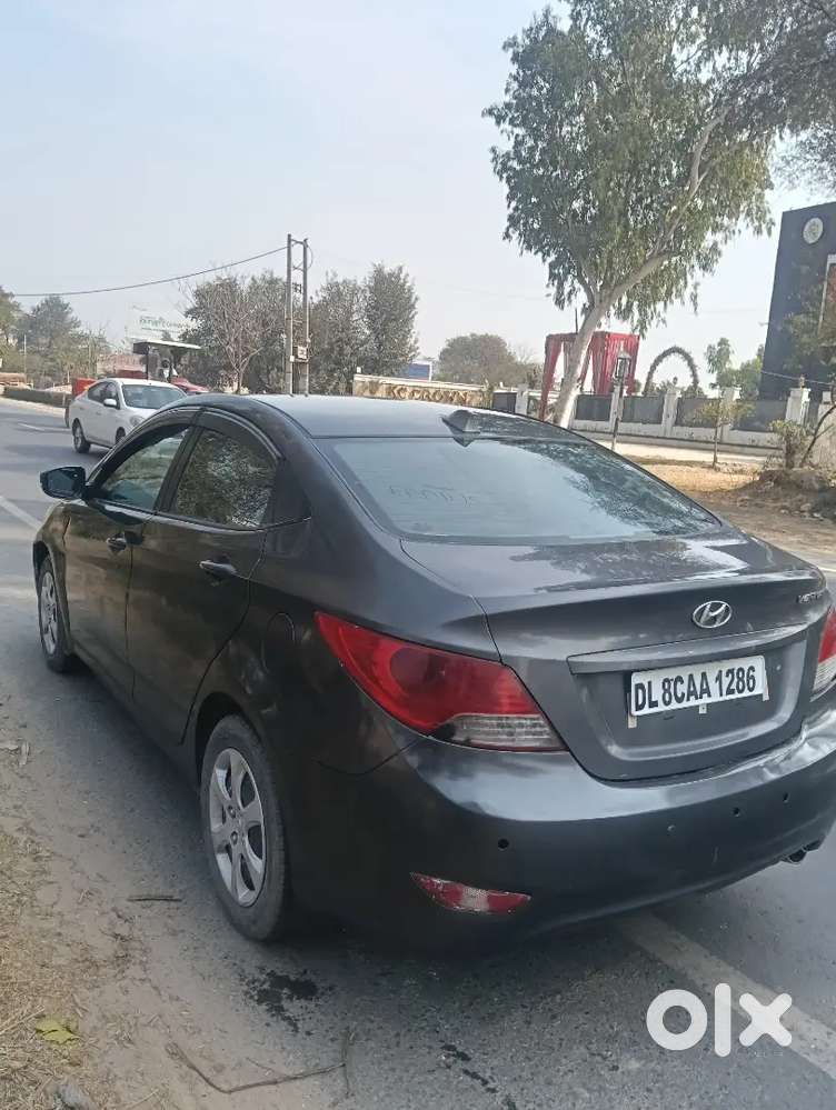 Hyundai Verna 2011 Petrol 100000 Km Driven