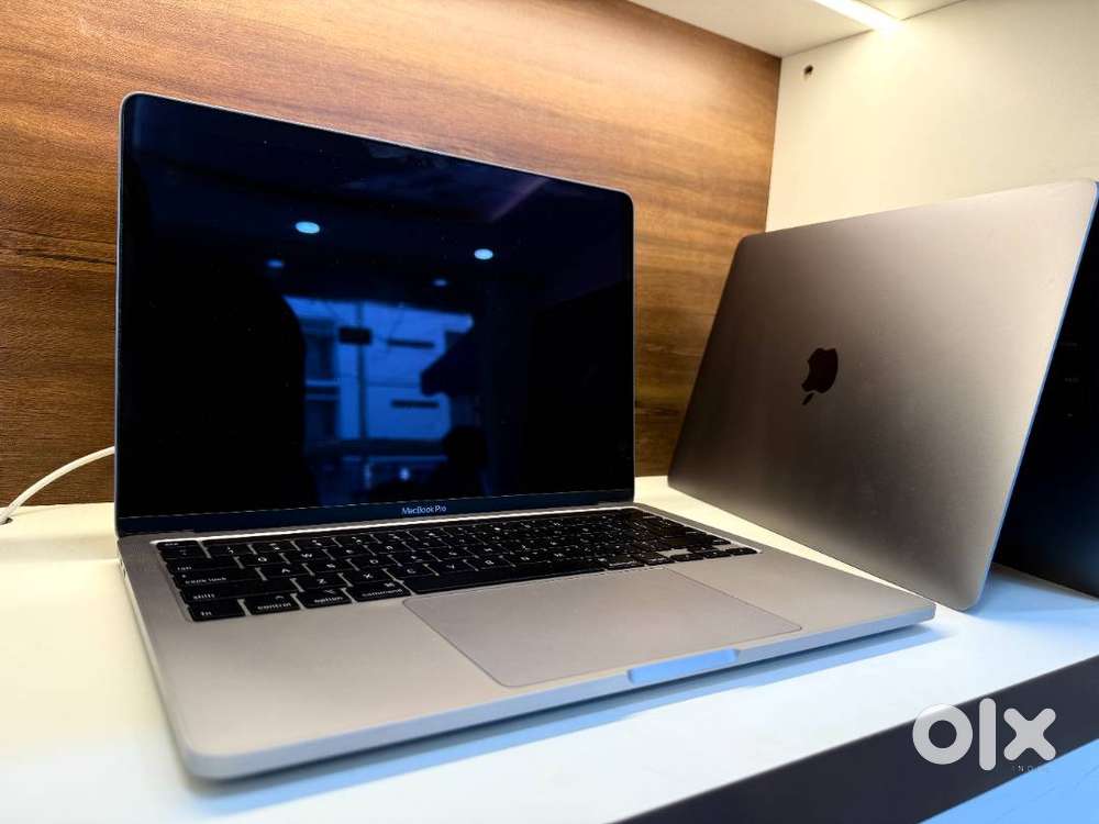 MacBook Pro 13インチ 2020 i5-16GB-512GB（296 Apple MacBook Pro (13-inch, 8GB RAM, 512GB Storage, 2.4GHz