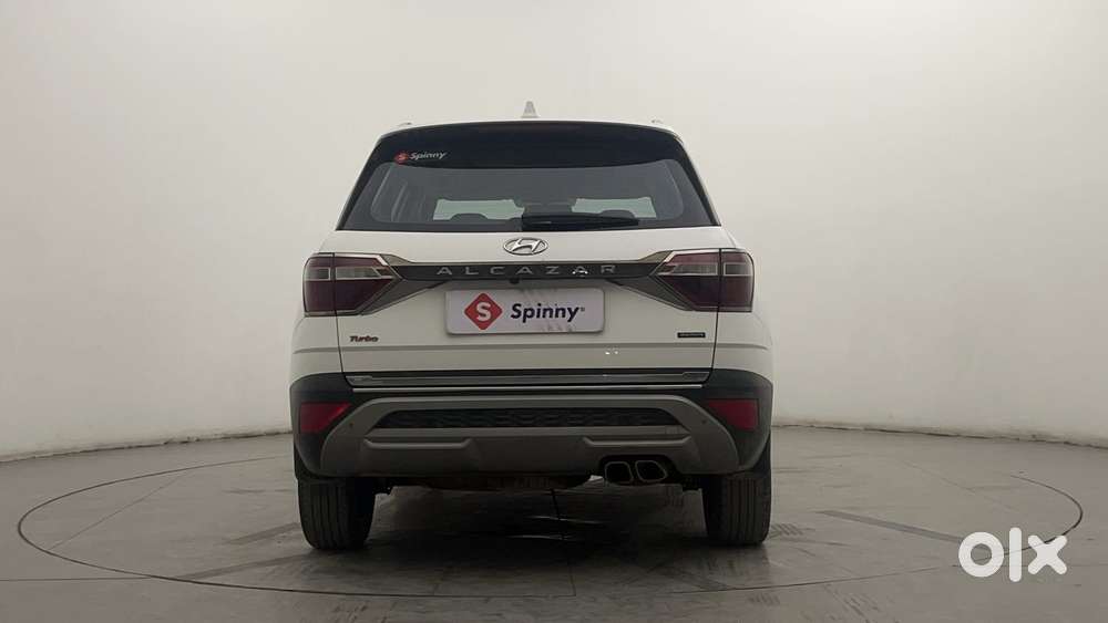 Hyundai Alcazar Signature (o) 6 Str 1.5 Petrol Dct, 2023, Petrol