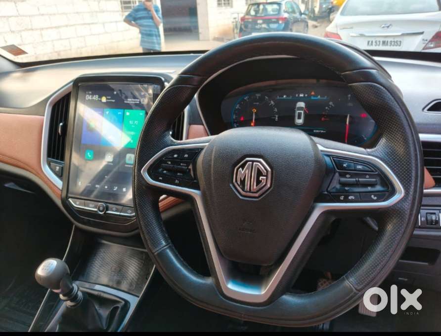 Mg Hector Plus Sharp Hybrid 1.5 Mt, 2021, Petrol