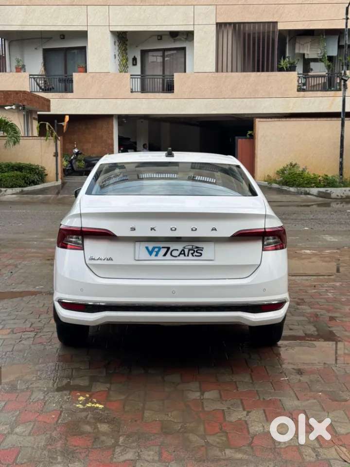 Skoda Slavia Style 1.0l Tsi At, 2022, Petrol