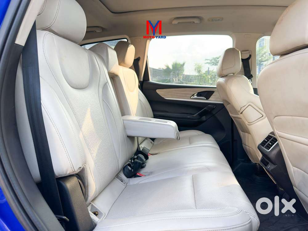 Mahindra Xuv700 2.2 Ax 7 Diesel At Luxury Pack Str, 2023, Diesel