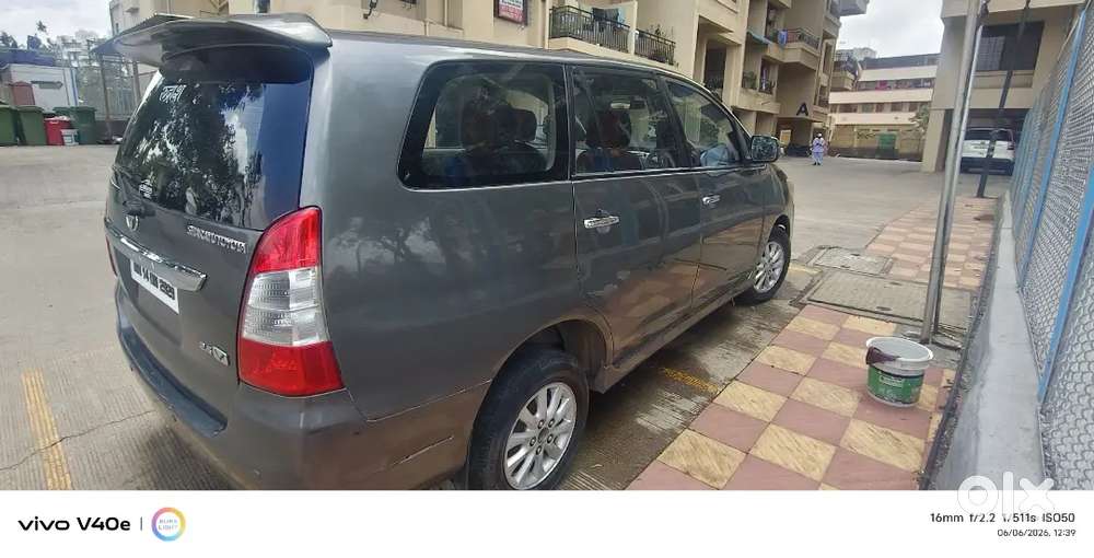 Toyota Innova 2012 Diesel Well Maintained