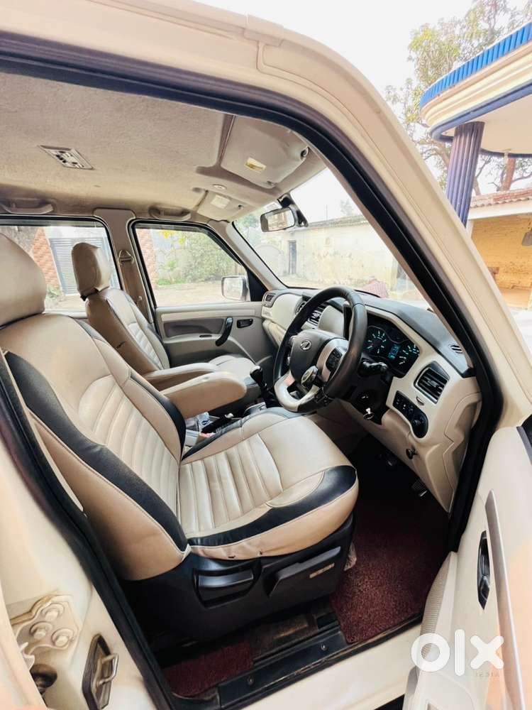 Mahindra Scorpio 2015 Diesel Well Maintained