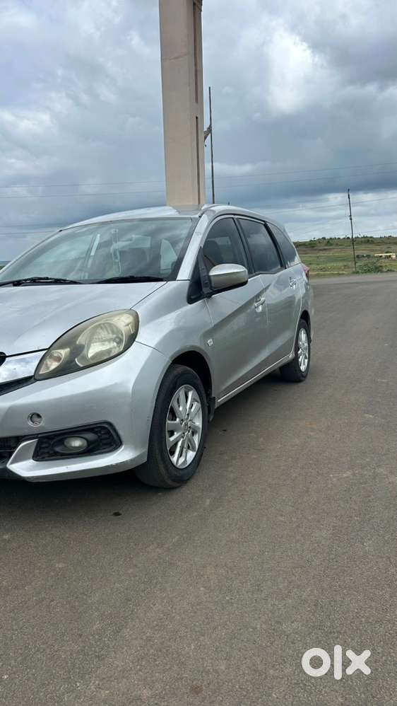 Honda Mobilio Diesel 2014. 7seater.