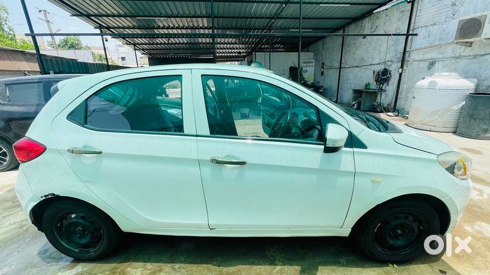 Tata Tiago Revotron 2017 Cng Hybrid