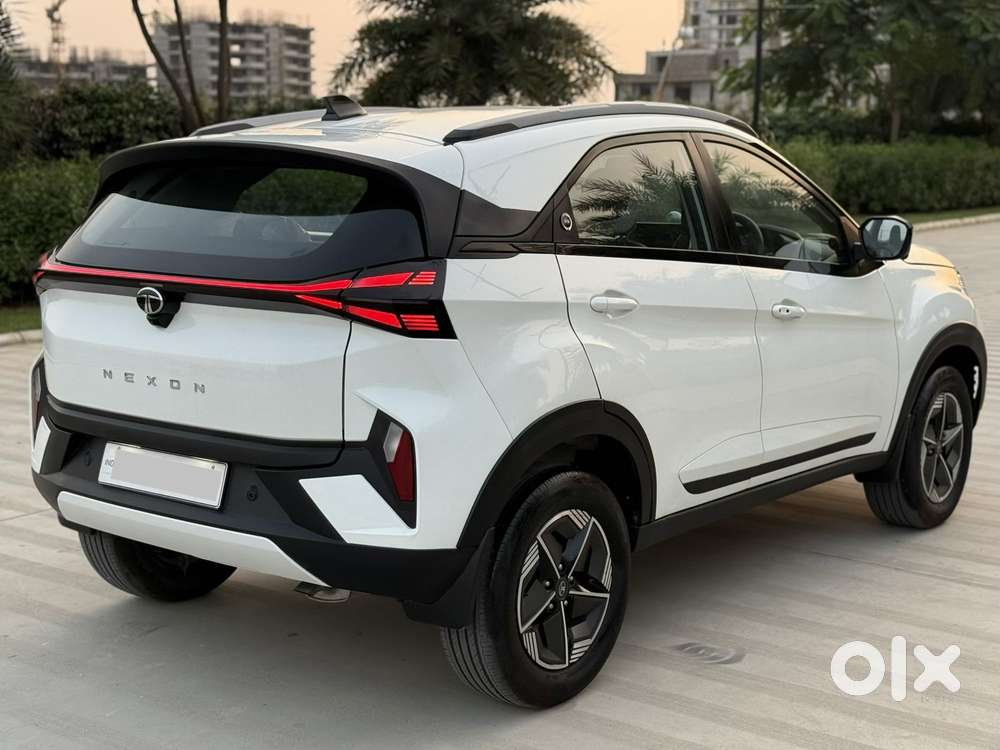 Tata Nexon Creative Plus S 1.2 Revotron Petrol 6 Mt, 2024, Petrol