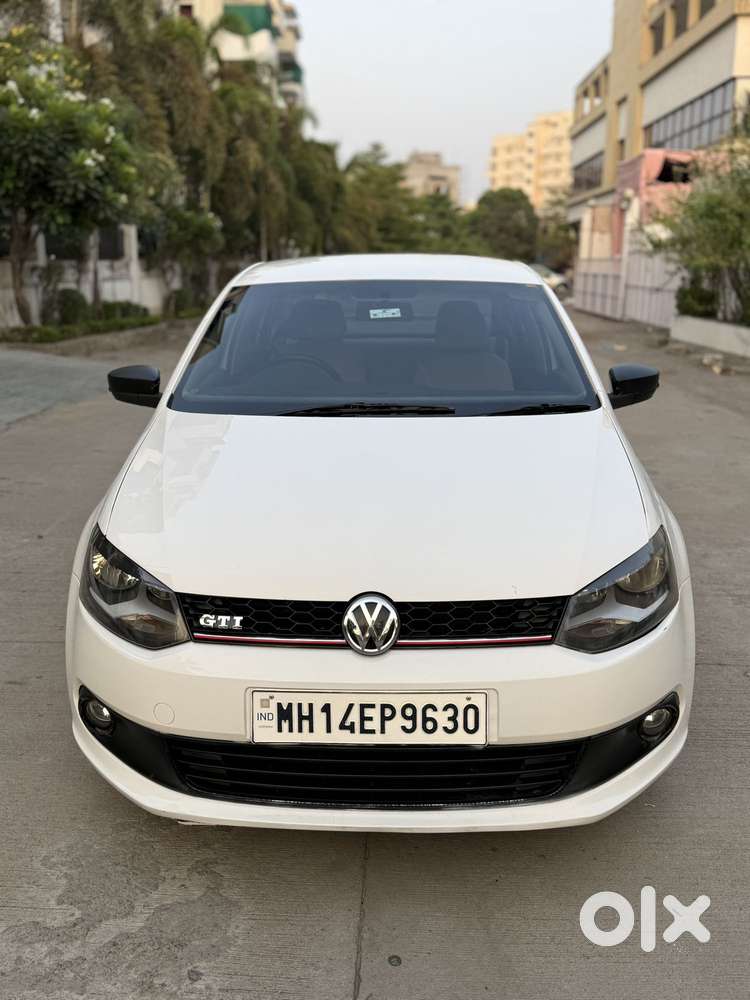 Volkswagen Vento 1.2 Tsi Highline Plus At, 2014, Petrol