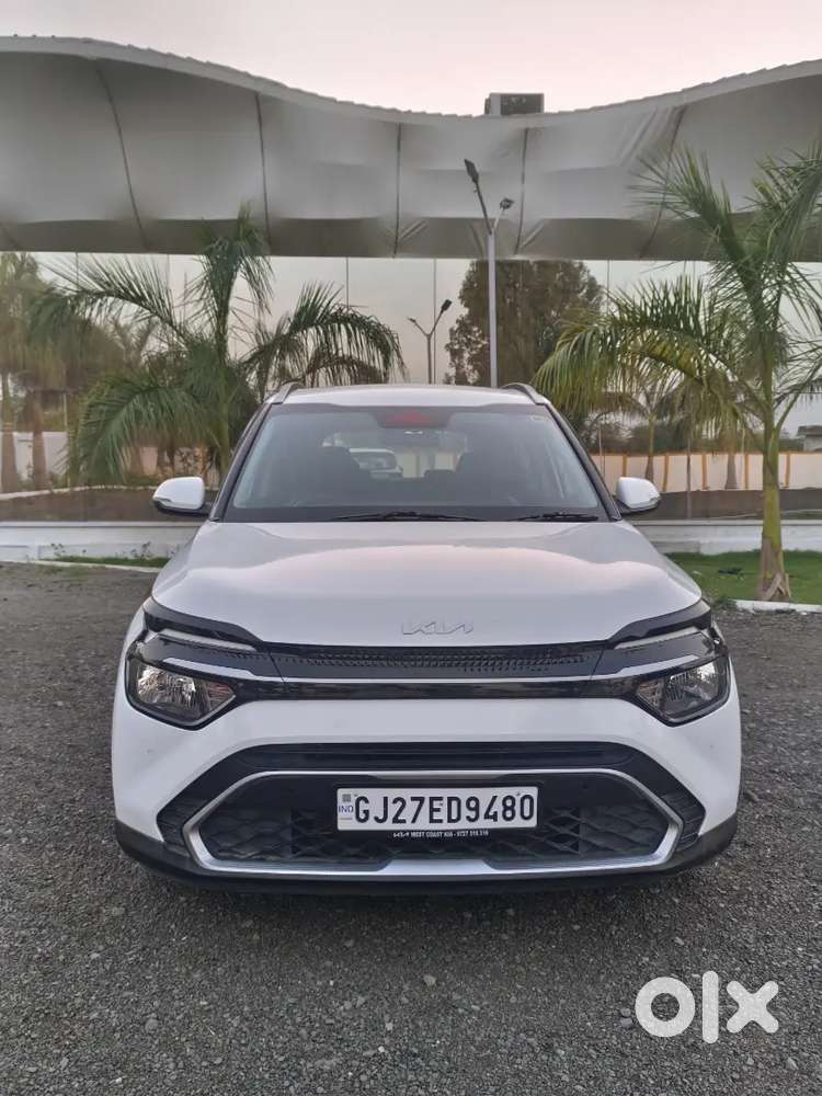Kia Carens 2024 Petrol Good Condition