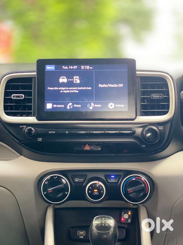 Hyundai Venue 1.2 S (o), 2022, Cng & Hybrids
