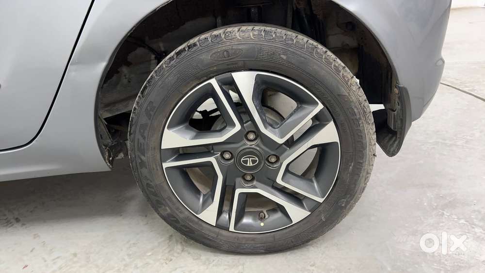 Tata Tiago Xza Plus, 2019, Petrol