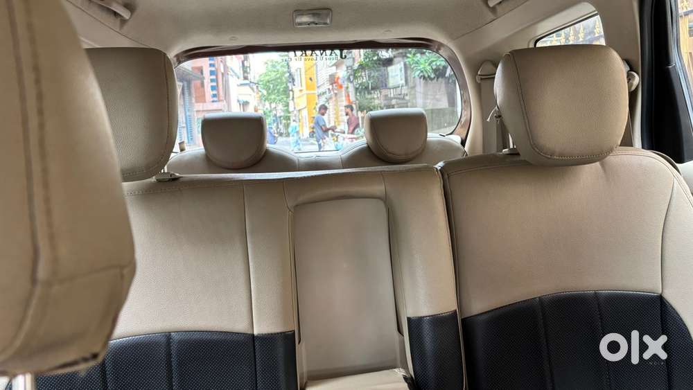 Maruti Suzuki Ertiga 2015.low Driven Private Car