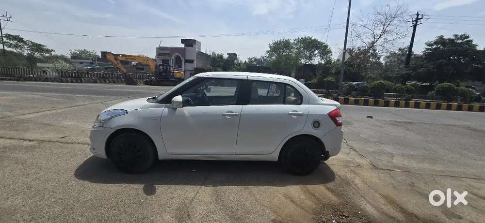 Maruti Suzuki Dzire 2017 Petrol 28800 Km Driven