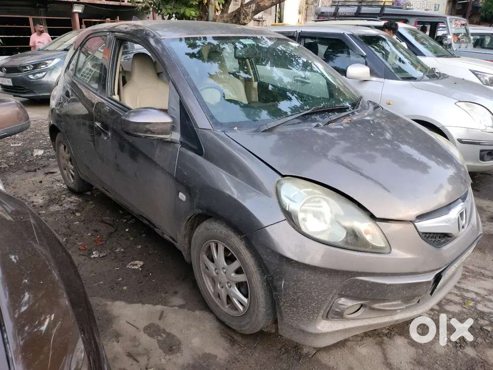 Honda Brio 1.2 V 2012
