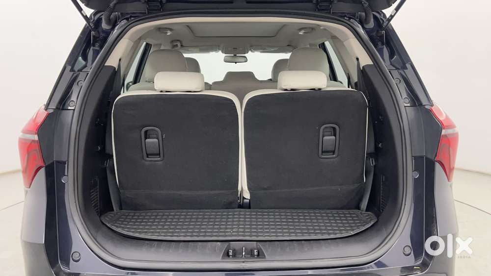 Mahindra Xuv700 2.2 Ax 5 Diesel At 7 Str, 2024, Diesel