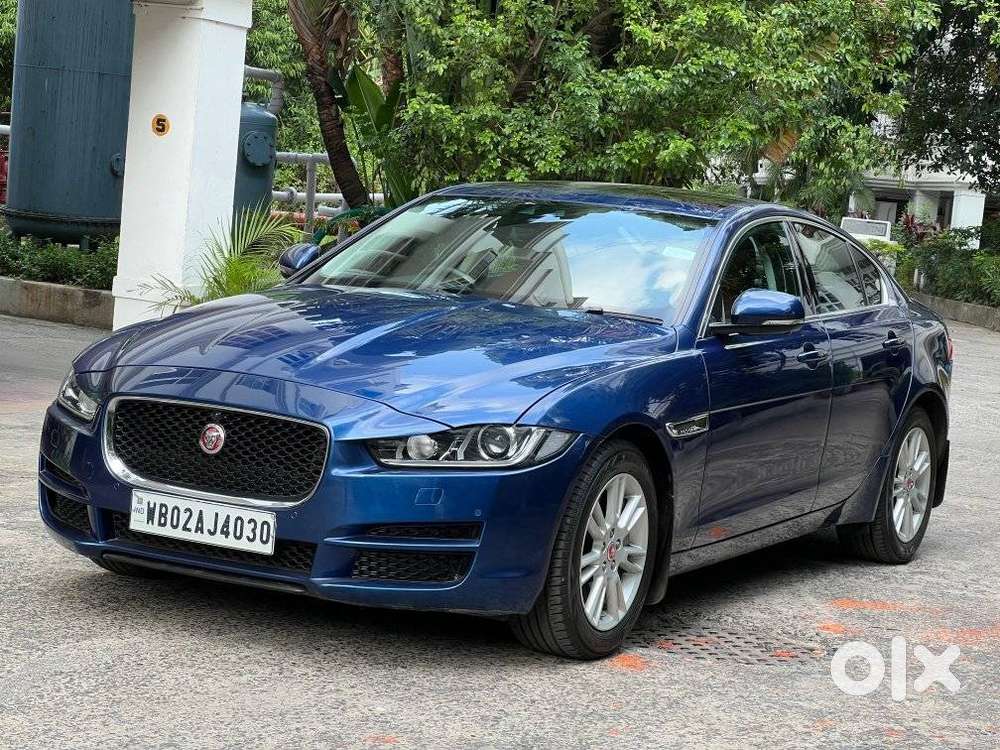 Jaguar Xe Portfolio, 2016, Petrol