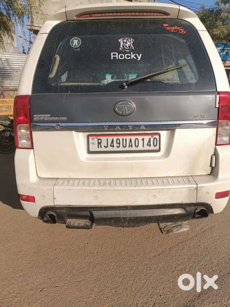 Tata Safari Storme 2014 Diesel 100000 Km Driven