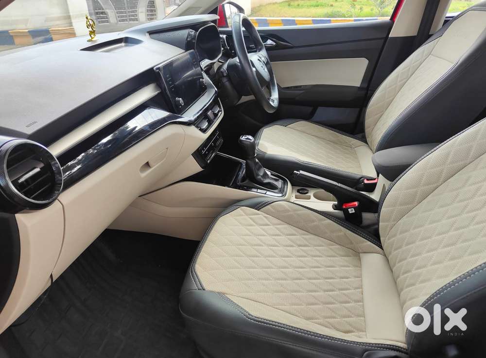 Skoda Slavia Facelift, 2023, Petrol