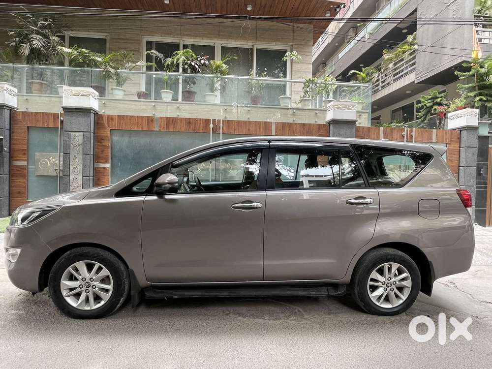 Toyota Innova Crysta 2.8 Gx At 8 Seater, 2018, Diesel