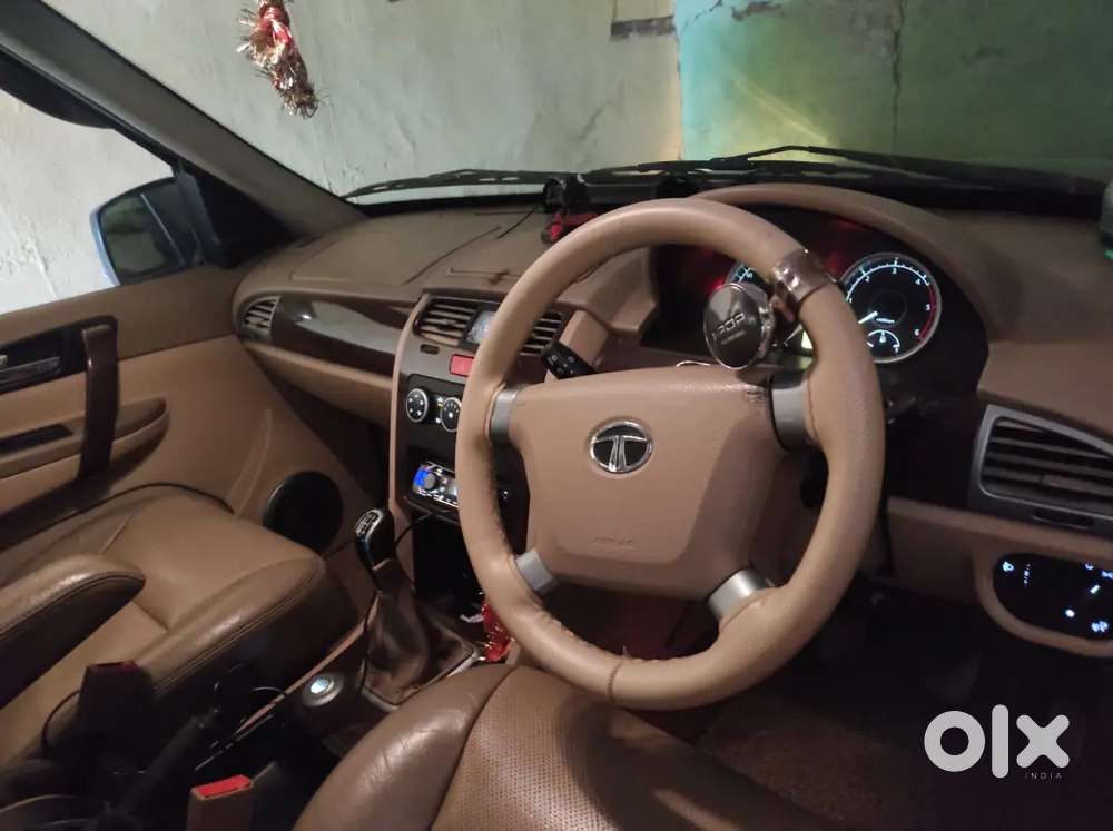 Tata Safari Storme 2014