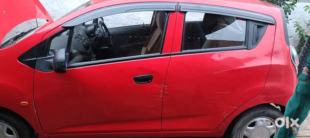 Chevrolet Beat Petrol 2012