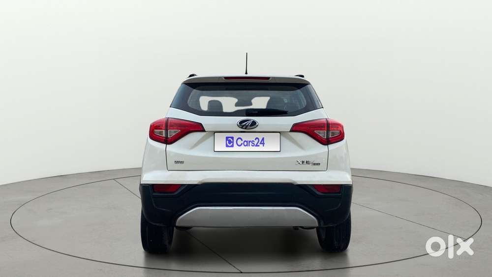 Mahindra Xuv300 W8, 2021, Petrol