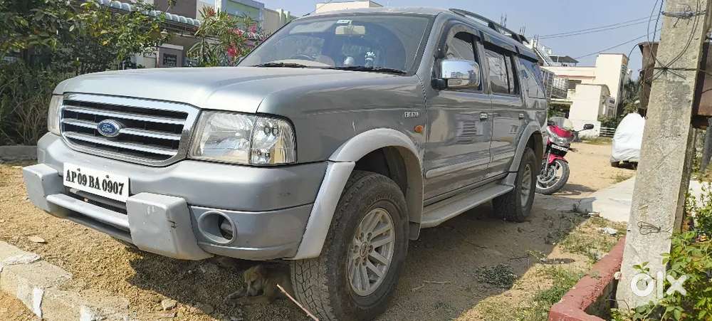 Ford Endeavour 2005 Diesel 180000 Km Driven