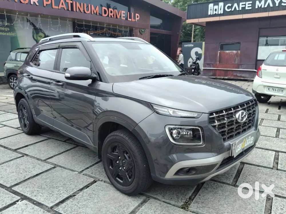Hyundai Venue 1.2 S Plus, 2022, Petrol