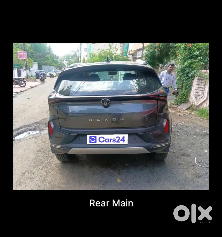 Tata Nexon 2025 Petrol 8899 Km Driven