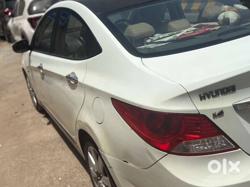 Hyundai Verna Automatic Very Less Driven Petrol Automatic