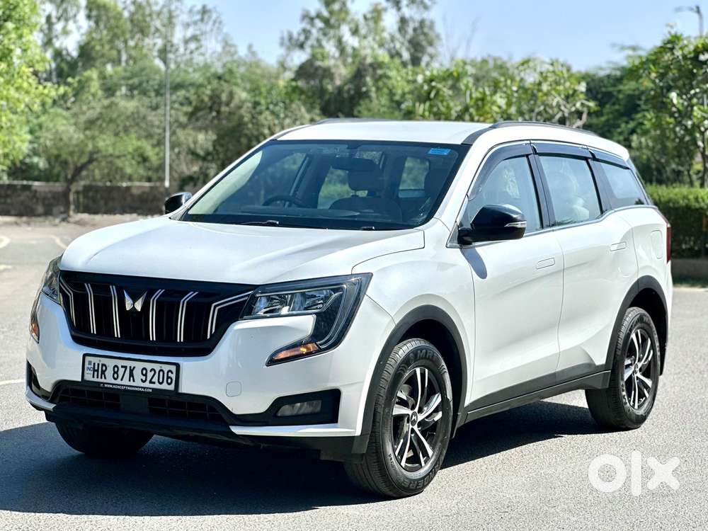 Mahindra Xuv700 Mx Petrol Mt 5 Str (e), 2023, Petrol
