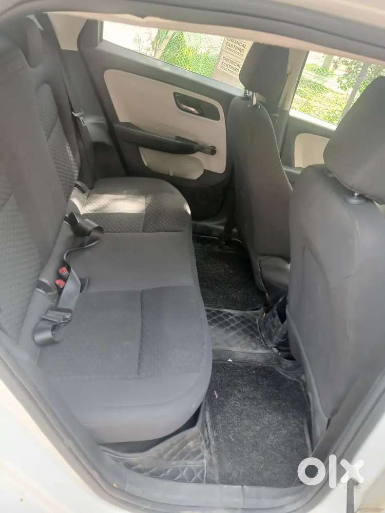 Altroz Xe Petrol Manual