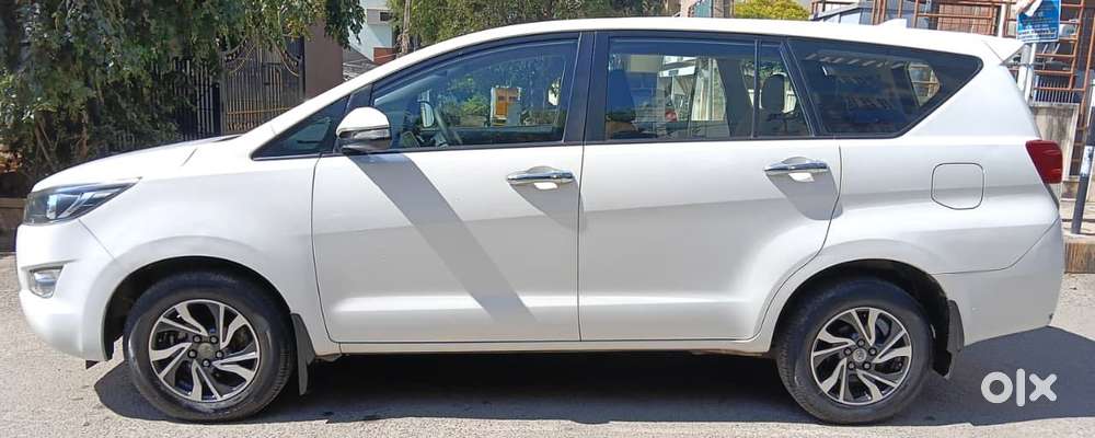 Toyota Innova Crysta 2.4 G Mt, 2016, Diesel