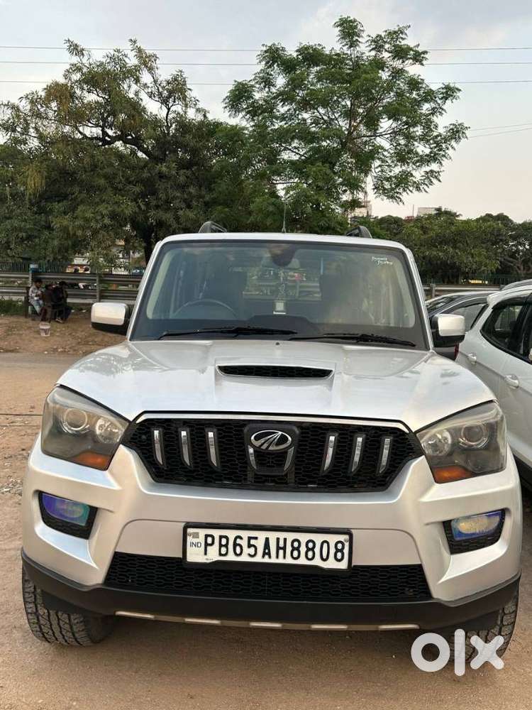 Mahindra Scorpio Intelli Hybrid S10, 2016, Diesel