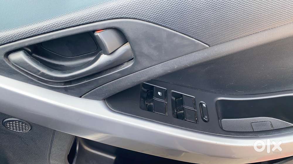 Tata Nexon 1.2 Revotron Xma Amt, 2022, Petrol