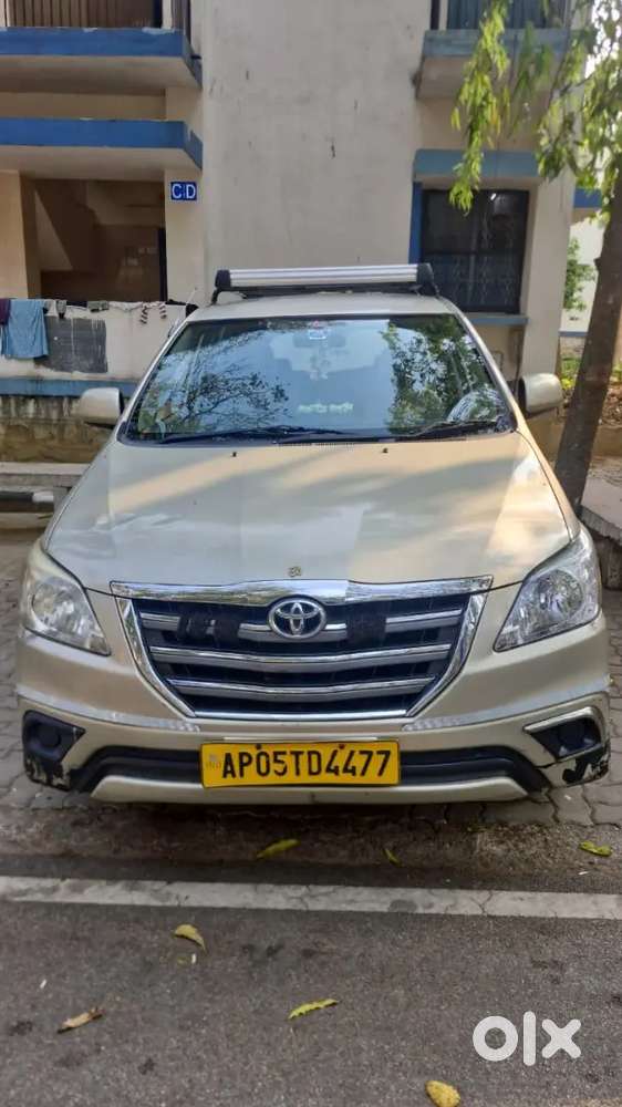 Toyota Innova Diesel 2015