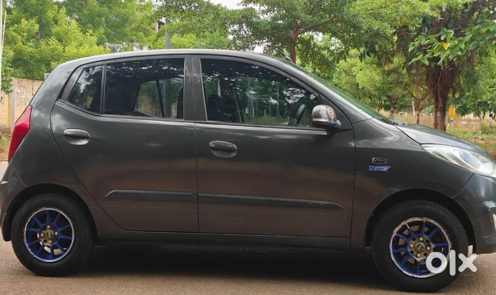 Hyundai I10 Sportz, 2012, Petrol