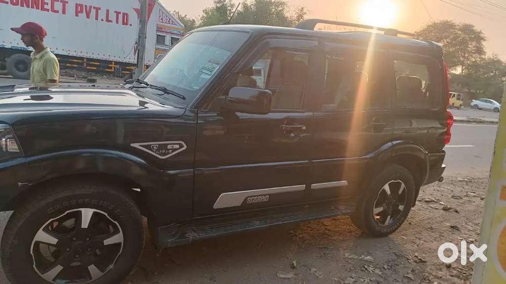 Mahindra Scorpio Classic 2023 Diesel 65000 Km Driven