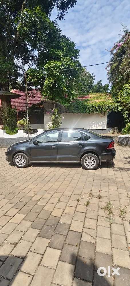 Volkswagen Vento Tdi Highline 2015 Dsg Automatic Diesel 2nd Owner