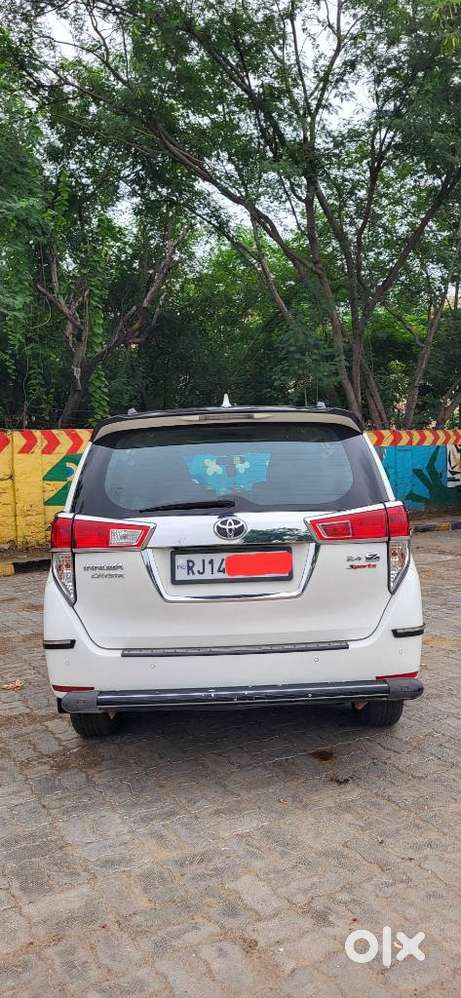 Toyota Innova Crysta [2020-ongoing] 2.4 Zx At 7 Str, 2021, Diesel