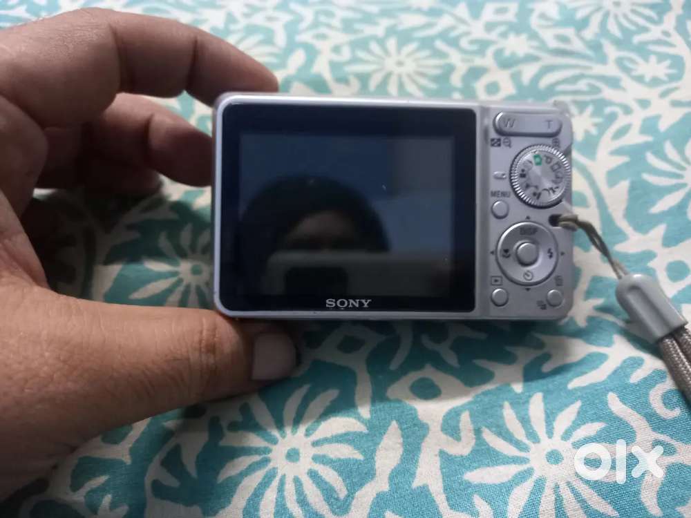 SONY cybershot DSC-S750
