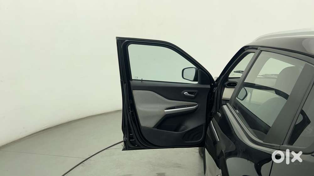 Nissan Magnite 1.0 Xl, 2023, Petrol