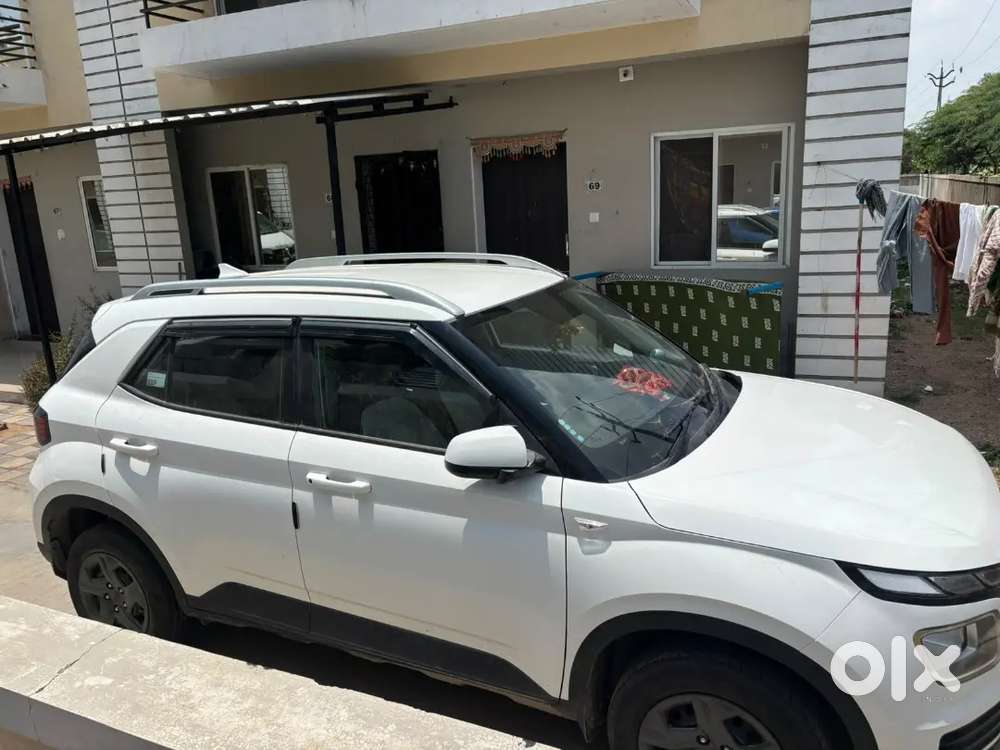 Hyundai New Venue Se Petrol Manual 2025
