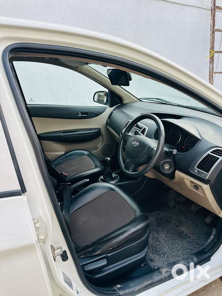 (alpha Motors) Hyundai I20 Era With Brc Cng Kit