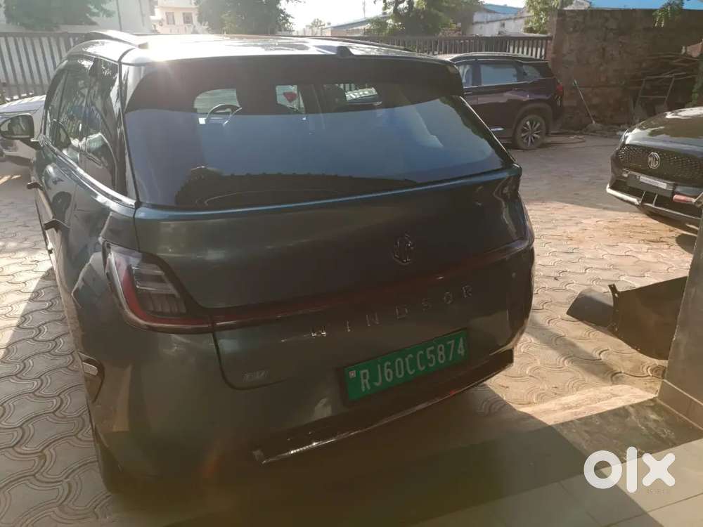 Mg Windsor Ev 2024 Electric 29500 Km Driven