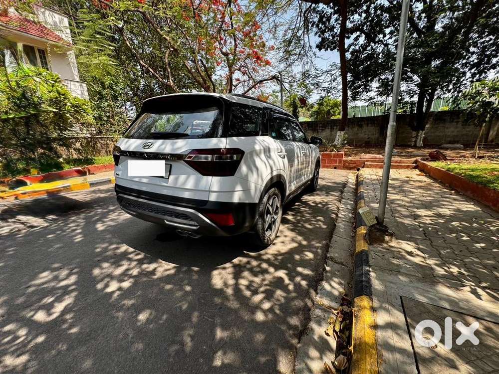 2023 Hyundai Alcazar Prestige 7s 1.5 Turbo Petrol Mt