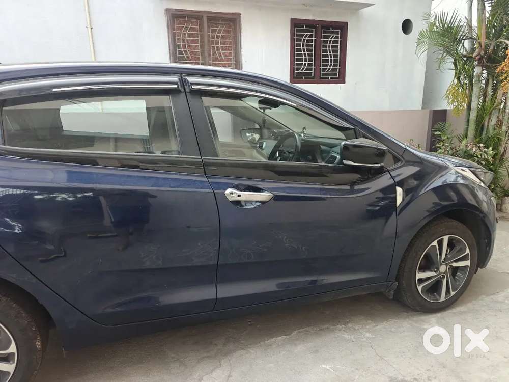 Tata Altroz 2024 Petrol Well Maintained