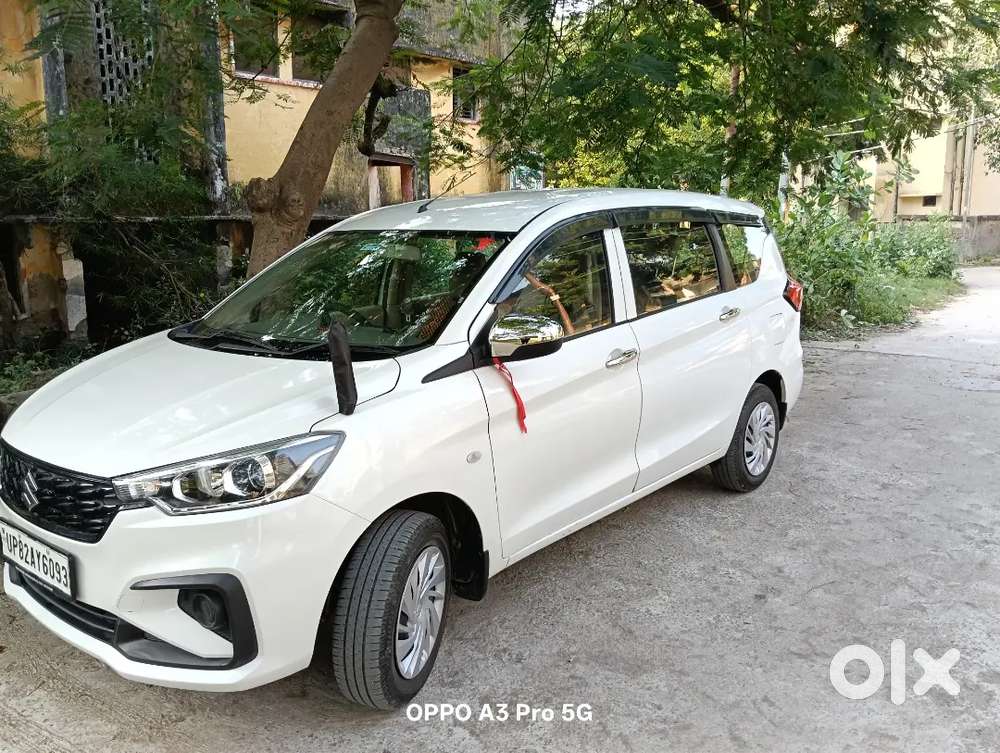 Maruti Suzuki Ertiga Lxi 2025