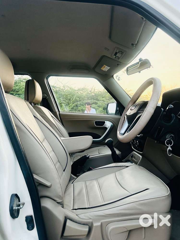 Mahindra Tuv 300 T8, 2016, Diesel